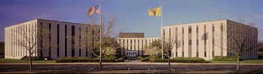 central.jpg (24253 bytes)